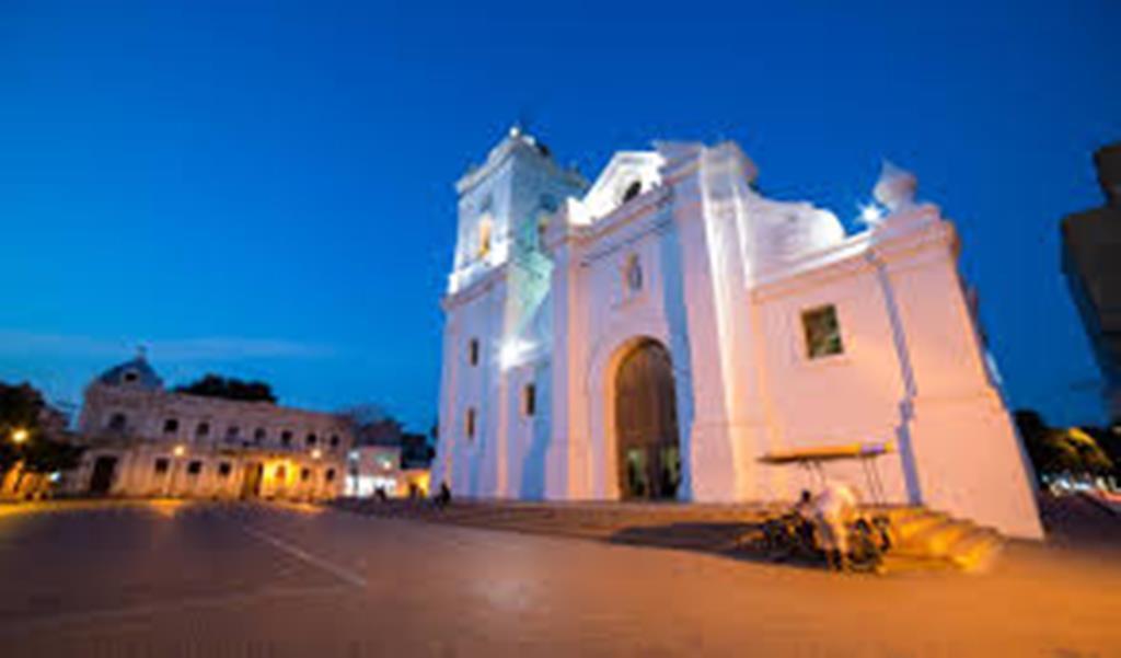 Hotel Tiskirama Rodadero ซันตามาร์ตา ภายนอก รูปภาพ