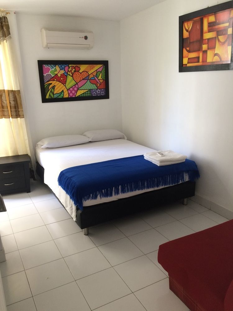 Hotel Tiskirama Rodadero ซันตามาร์ตา ภายนอก รูปภาพ