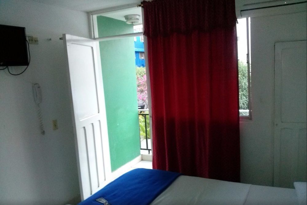 Hotel Tiskirama Rodadero ซันตามาร์ตา ภายนอก รูปภาพ